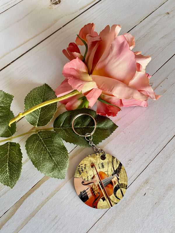 Violin Keychain, Musical Instrument keyring, cute key accessory, graduation gift, for violin player, music student teacher gift