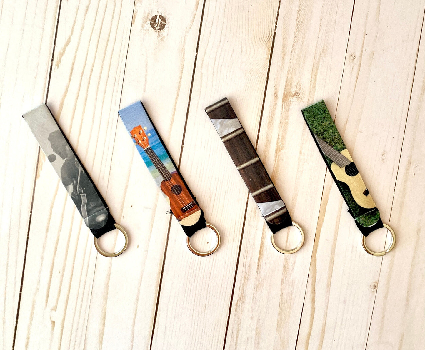 Rockstar Vocalist Wristlet Keychain, Strap Chain Lanyard, Cute Musician Key Accessories, Music Student Teacher, Band Gift for Him for Her